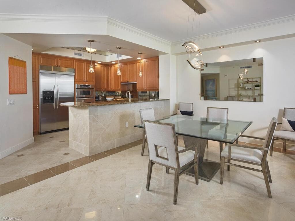 23850 Via Italia CIR 504-5