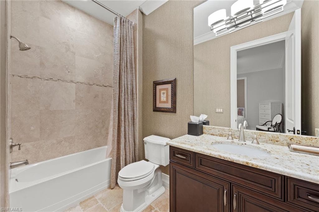 6068 Sunnyslope DR-26