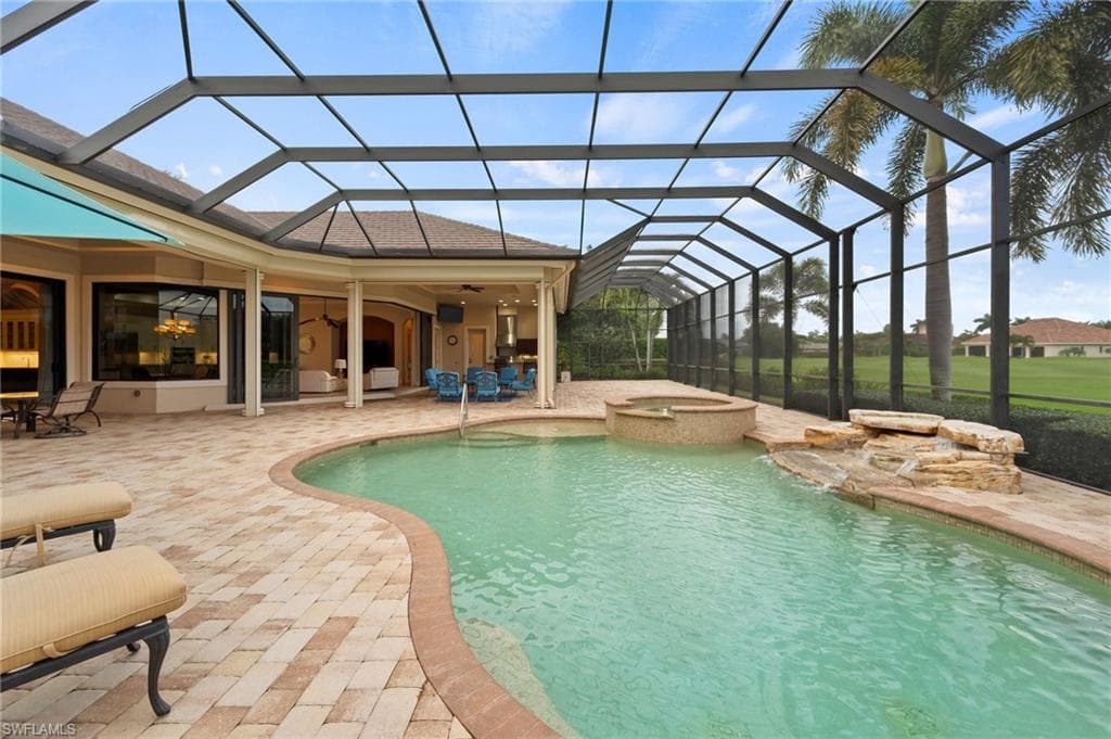6068 Sunnyslope DR-37