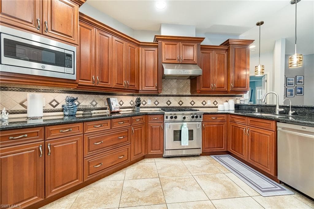 15753 Caloosa Creek CIR-3