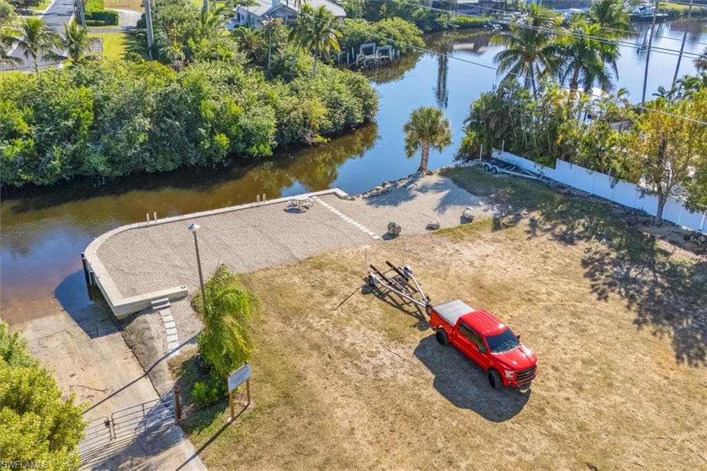 17585 Blackfriar DR-33