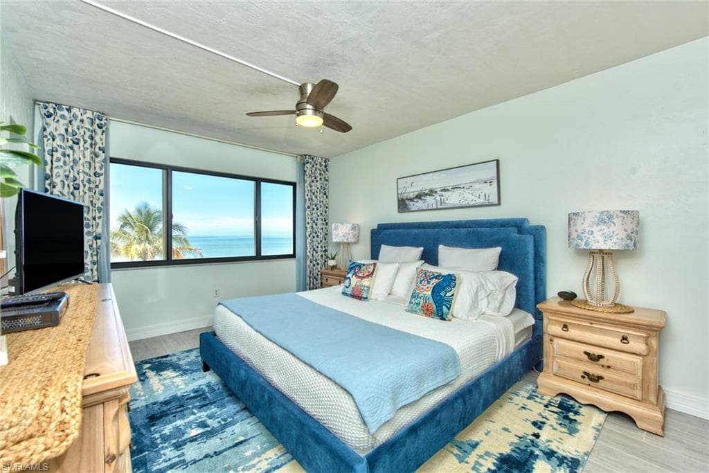 7500 Estero BLVD 202-5