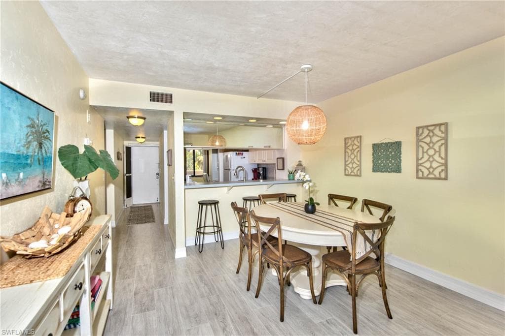 7500 Estero BLVD 202-4