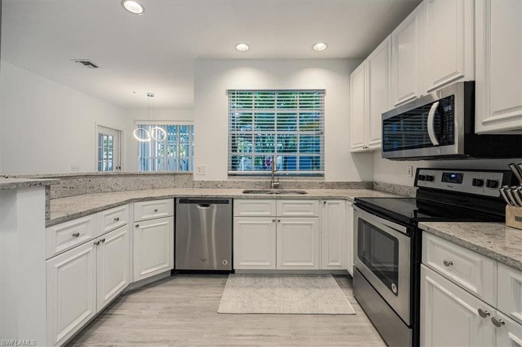 3722 Rachel LN-10