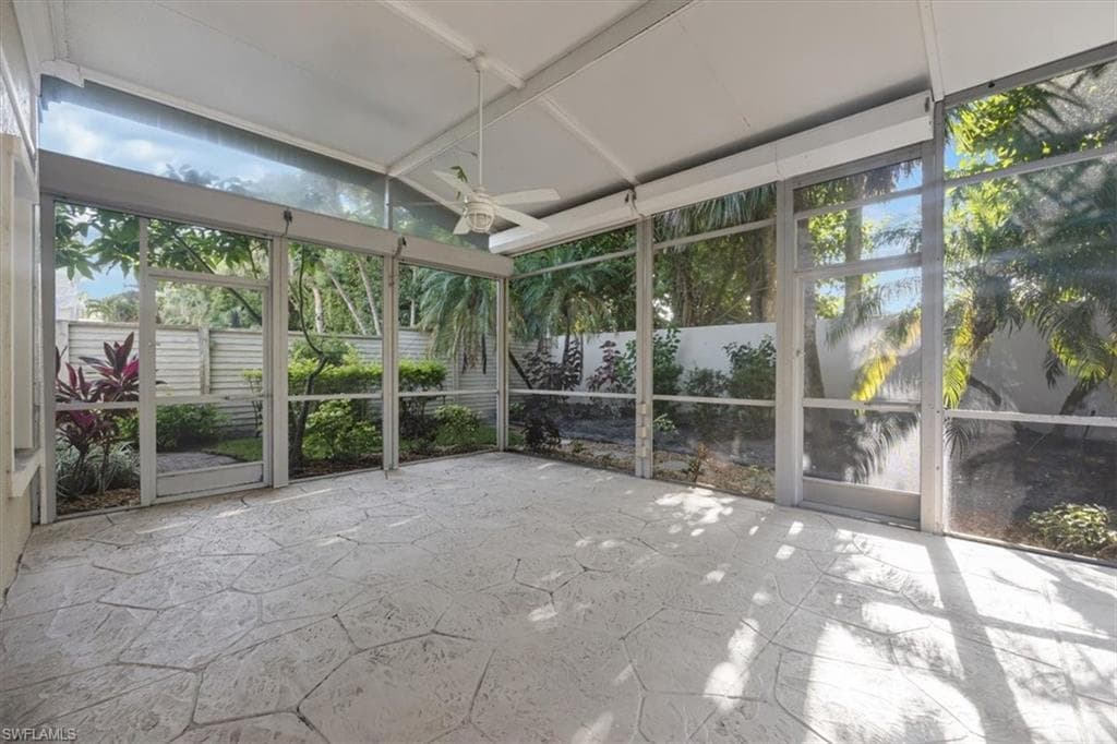 3722 Rachel LN-31
