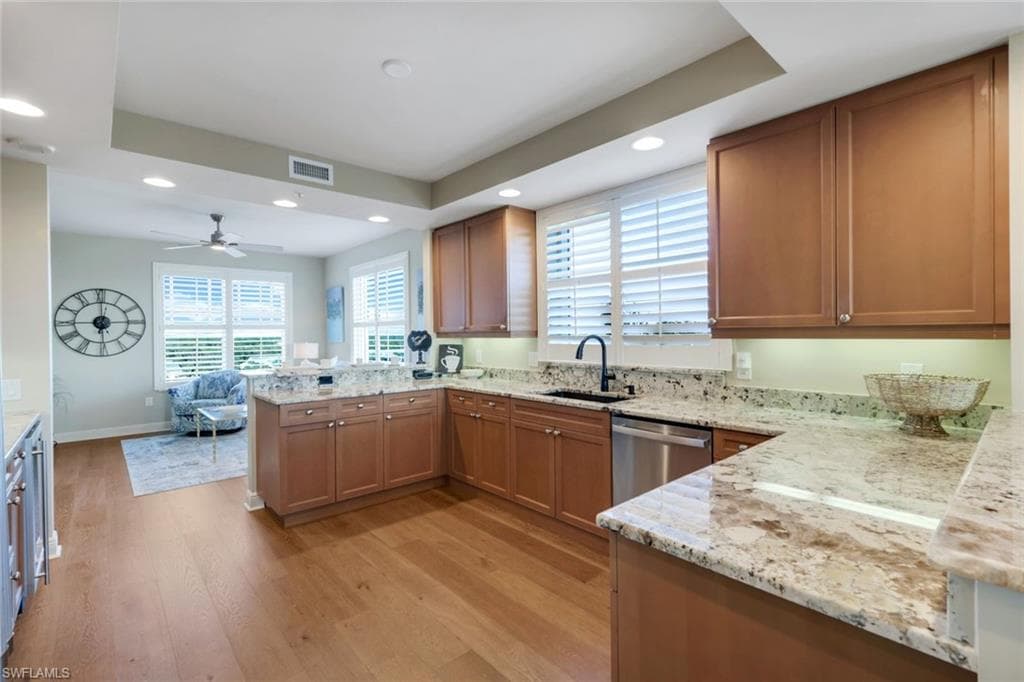 455 Cove Tower DR 801-13