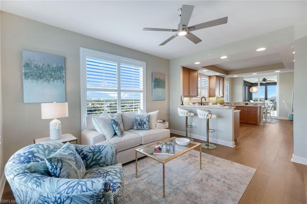 455 Cove Tower DR 801-17