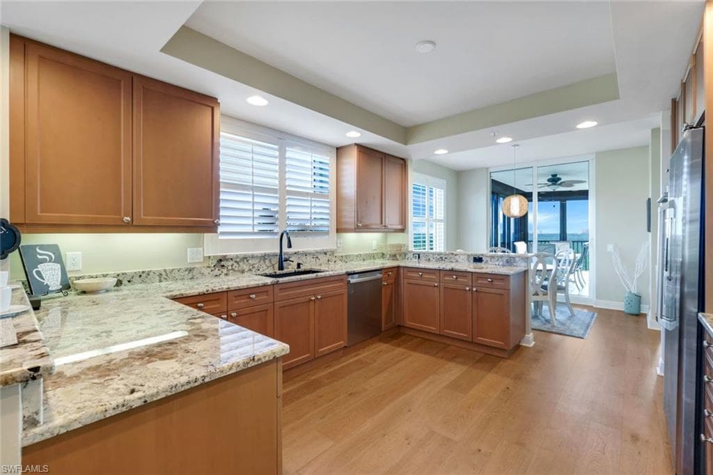 455 Cove Tower DR 801-15