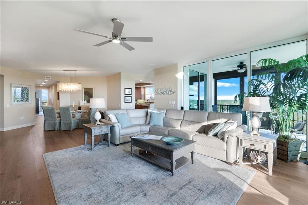455 Cove Tower DR 801-4