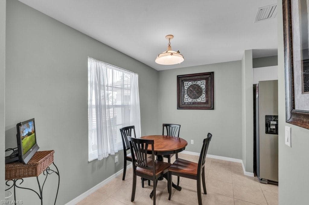8251 Grand Palm DR 3-19
