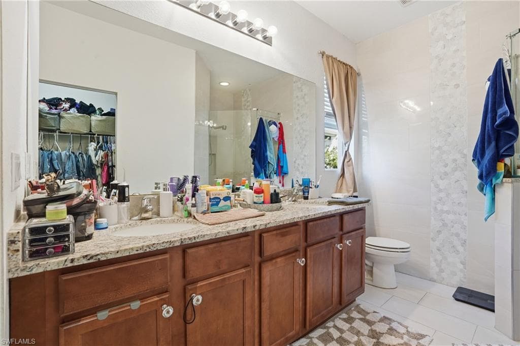 1004 Hamilton ST-23