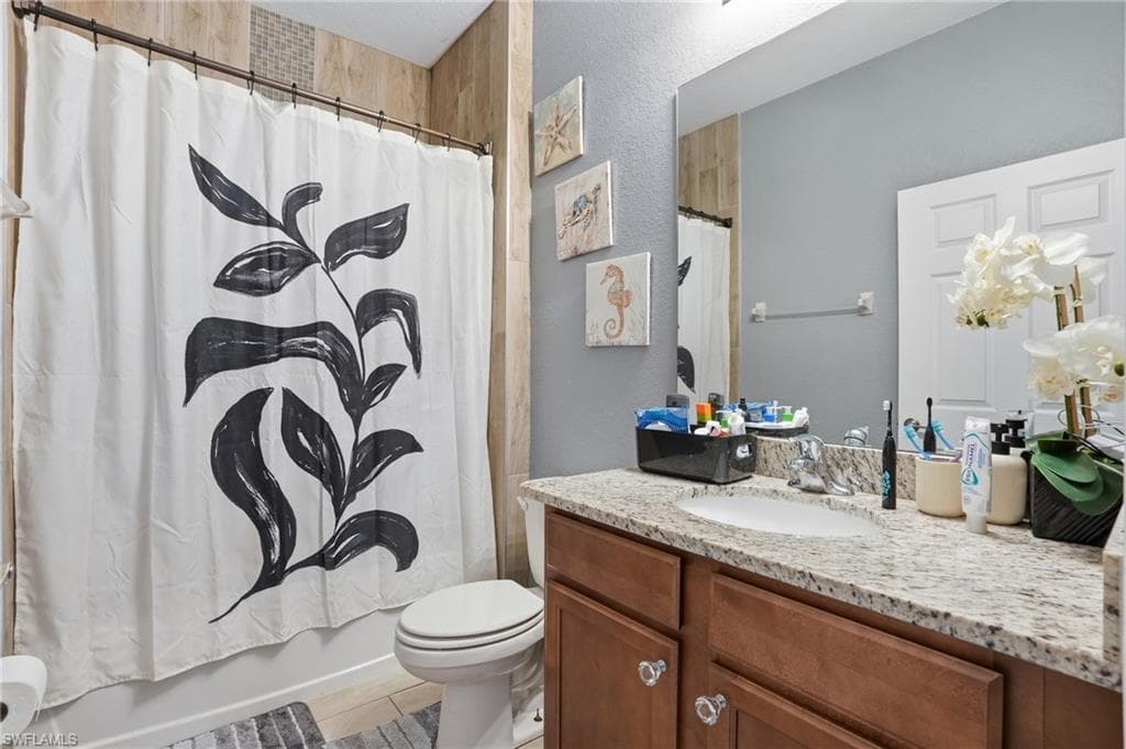 1004 Hamilton ST-27