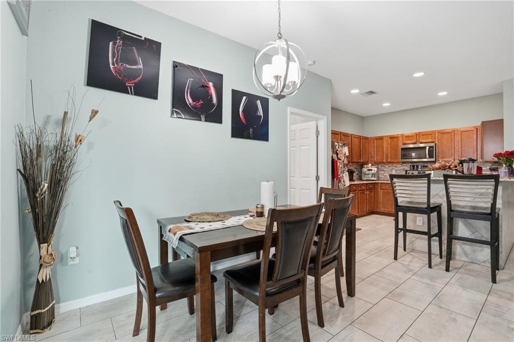 1004 Hamilton ST-12