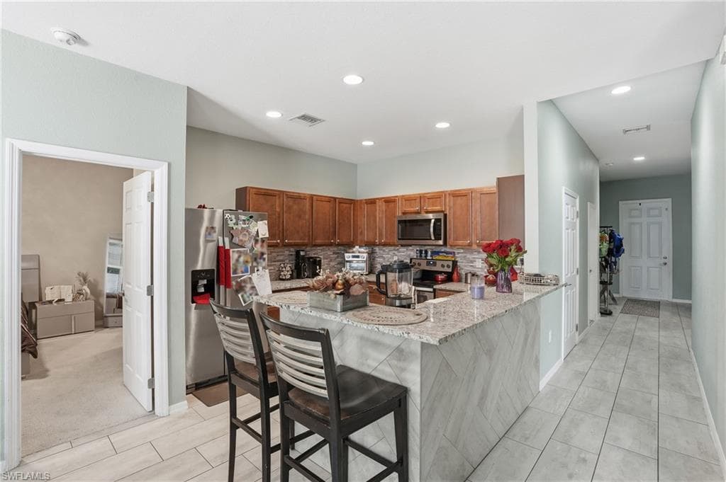 1004 Hamilton ST-15