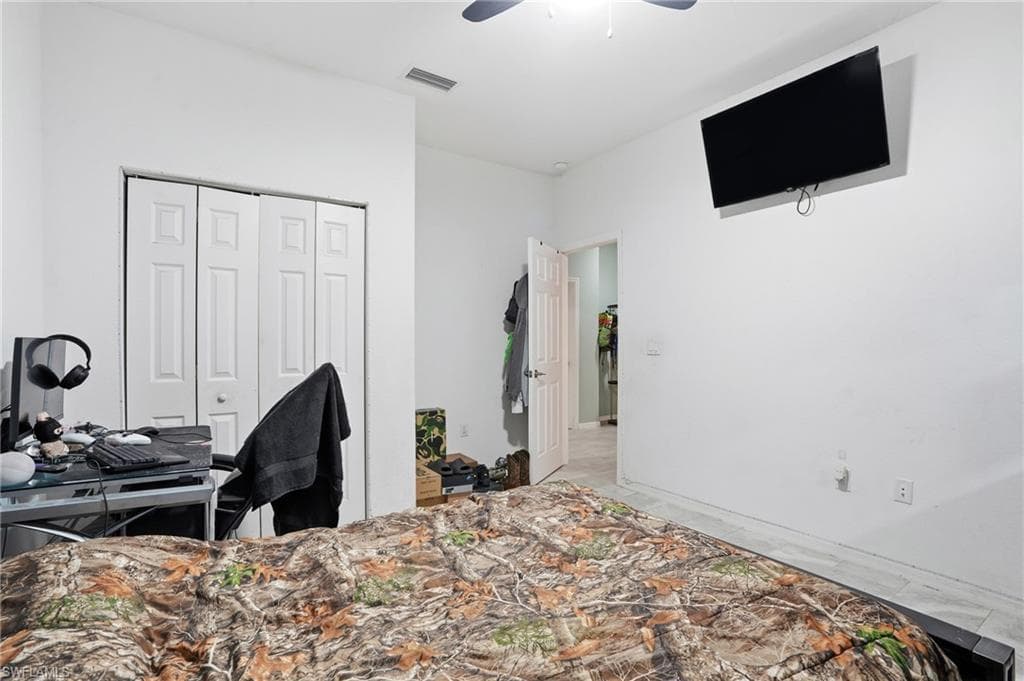 1004 Hamilton ST-29