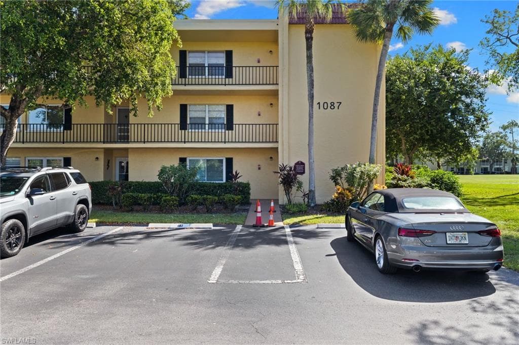 1087 Forest Lakes DR 1-309-1