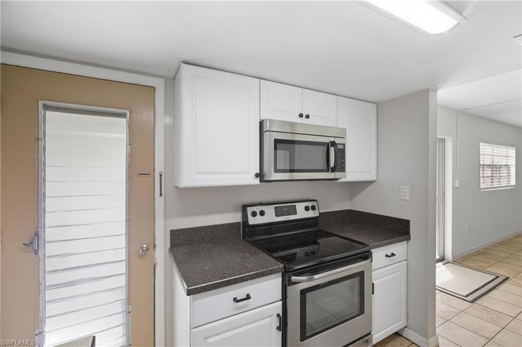 4931 Vincennes CT 4-11