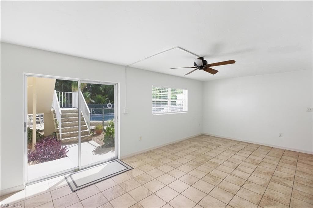 4931 Vincennes CT 4-8