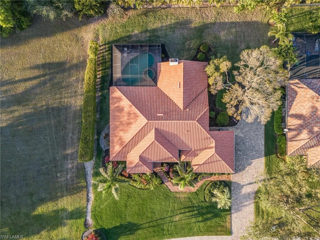15661 Fiddlesticks BLVD-35