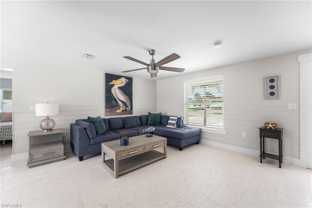 250 Donora BLVD-10