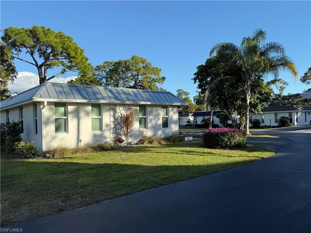 310 Carnaby CT-1
