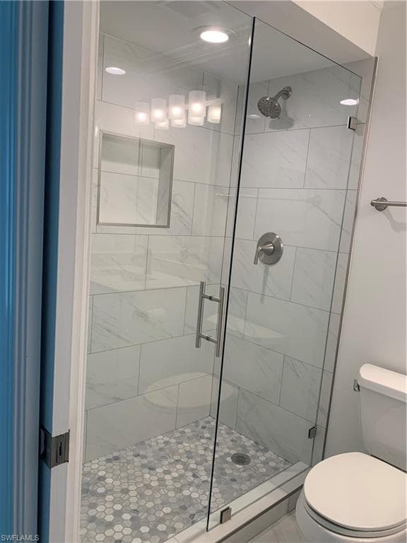 310 Carnaby CT-9