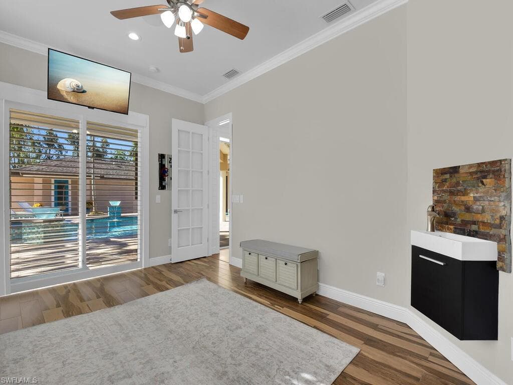 6480 Pine Cone CT-27