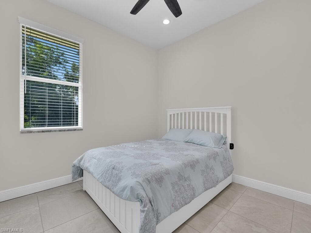 6480 Pine Cone CT-35