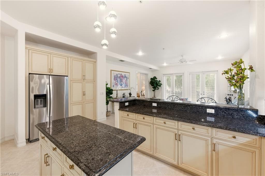 2843 Tiburon BLVD E 7-102-14