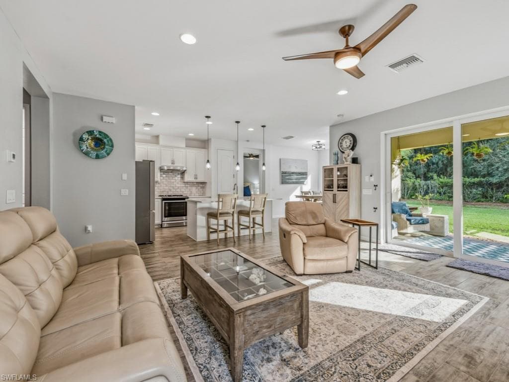 14567 Topsail DR-9