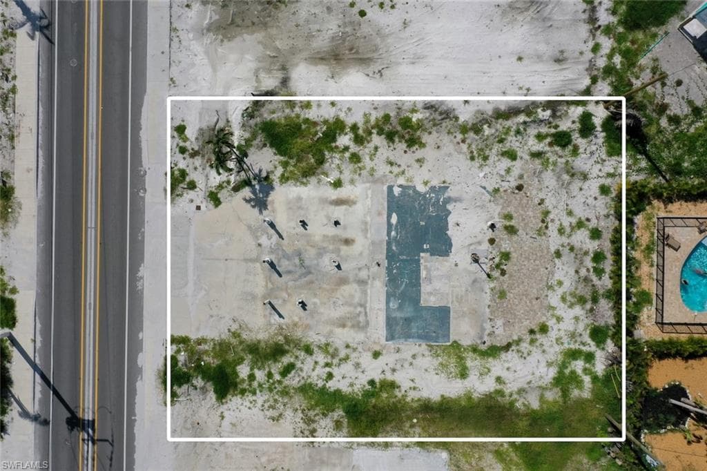 5301 Estero BLVD-22