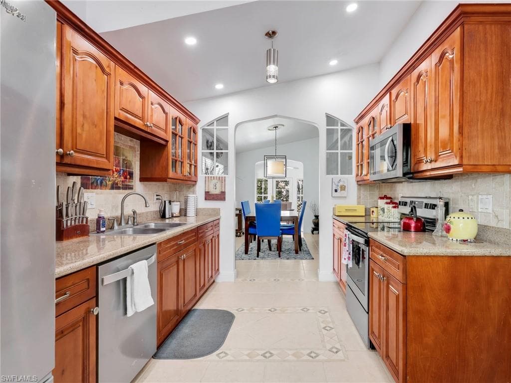 164 Sabal Lake DR-13