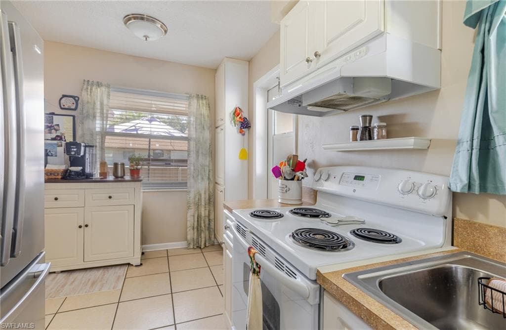 257 Briar CT-12