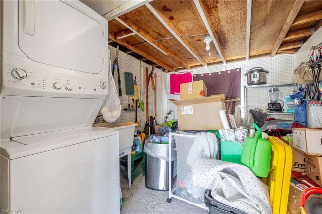 257 Briar CT-24