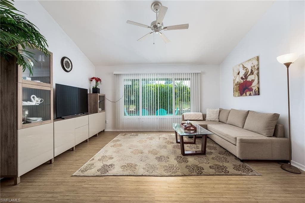 15298 Cricket LN-10