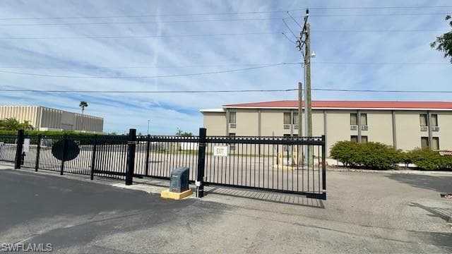 4790 S Cleveland AVE 207-28