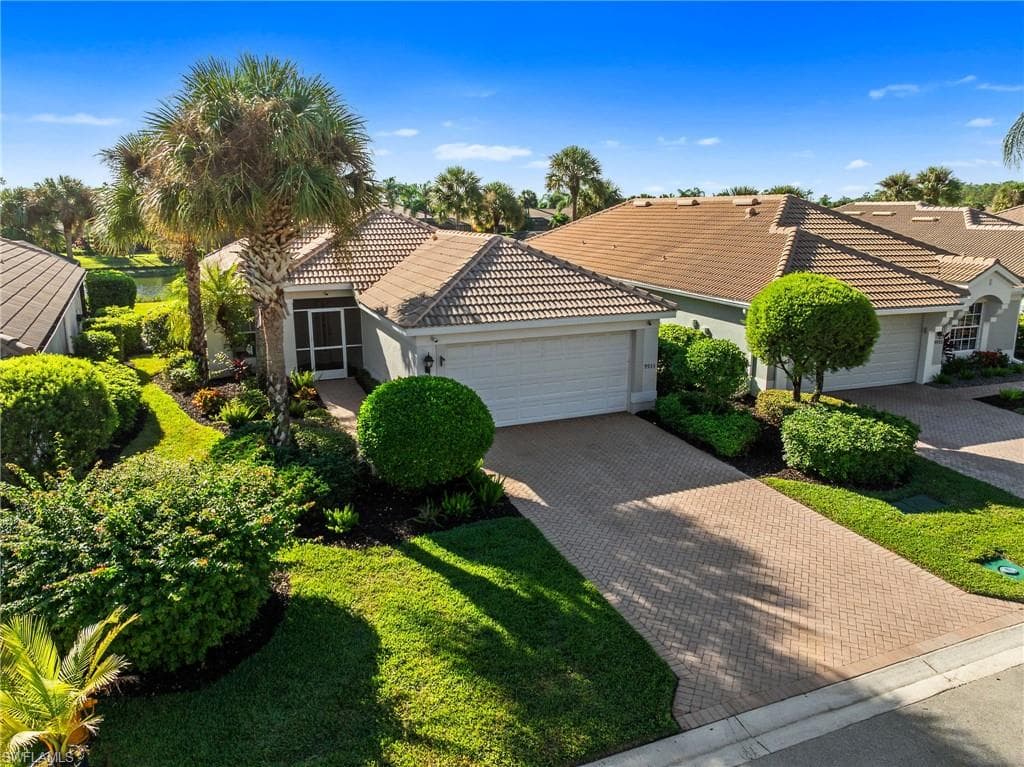 9933 Horse Creek RD-40