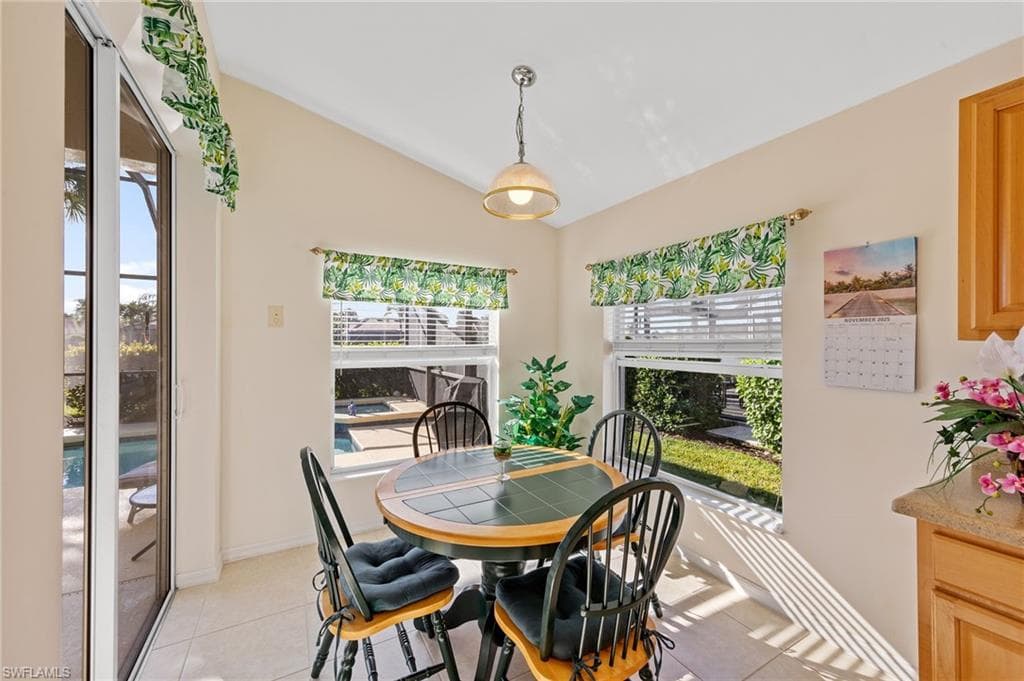 9933 Horse Creek RD-21