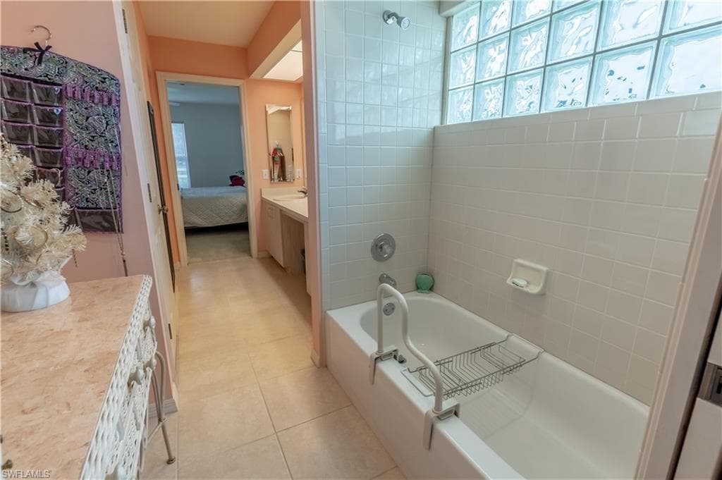 25451 Fairway Dunes CT-12