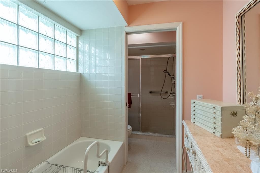 25451 Fairway Dunes CT-9