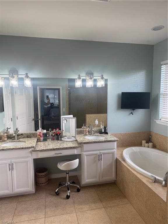 2557 Ashbury CIR-9