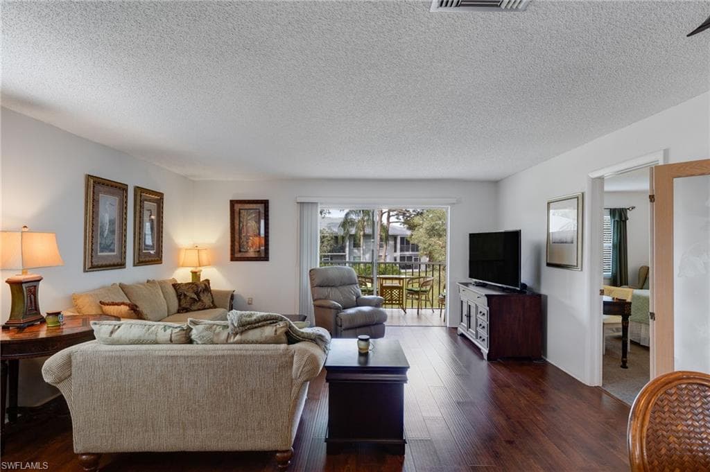 7056 Nantucket CIR 8-12