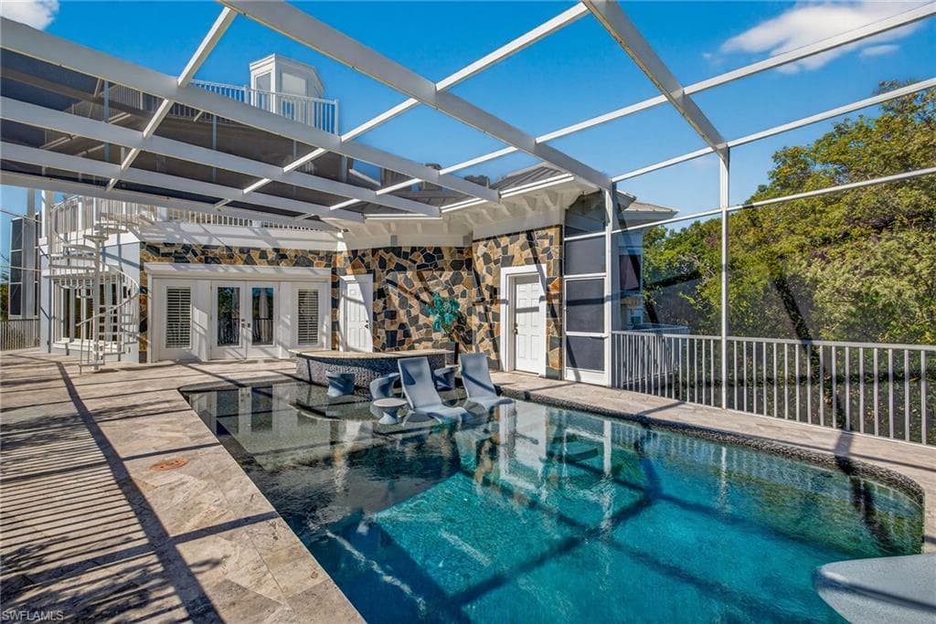 1180 Blue Hill Creek DR-44