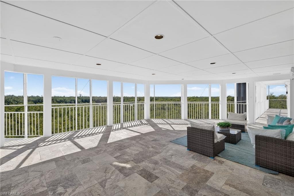 1180 Blue Hill Creek DR-40