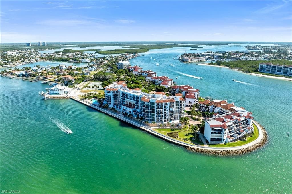 533 La Peninsula BLVD 533-1