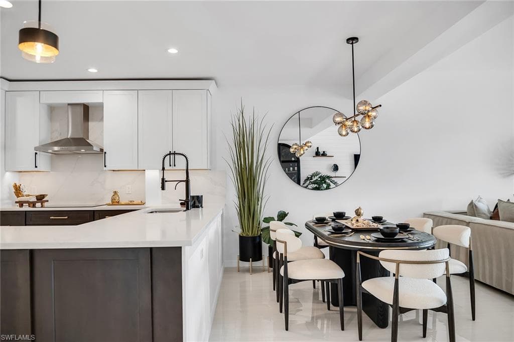533 La Peninsula BLVD 533-5