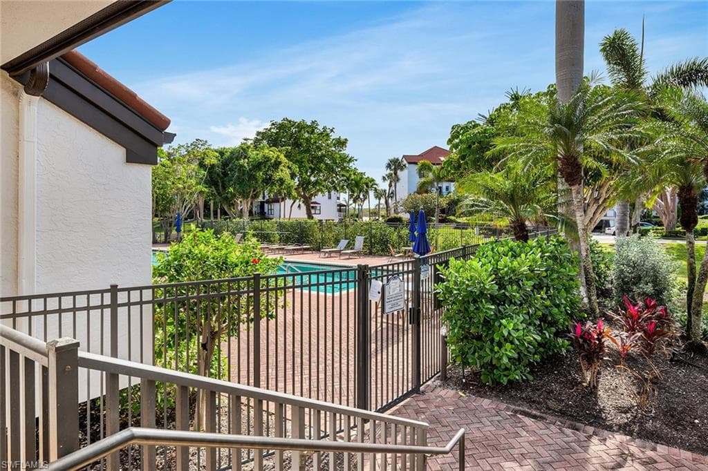 533 La Peninsula BLVD 533-33