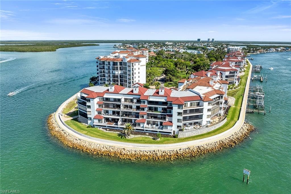 533 La Peninsula BLVD 533-39