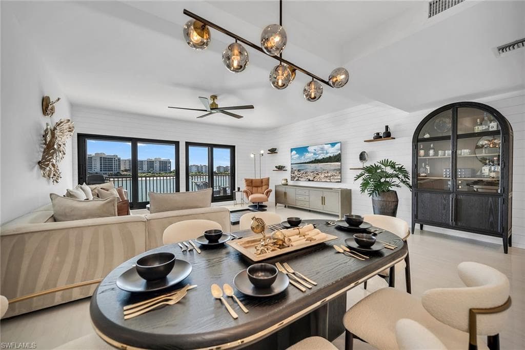 533 La Peninsula BLVD 533-8