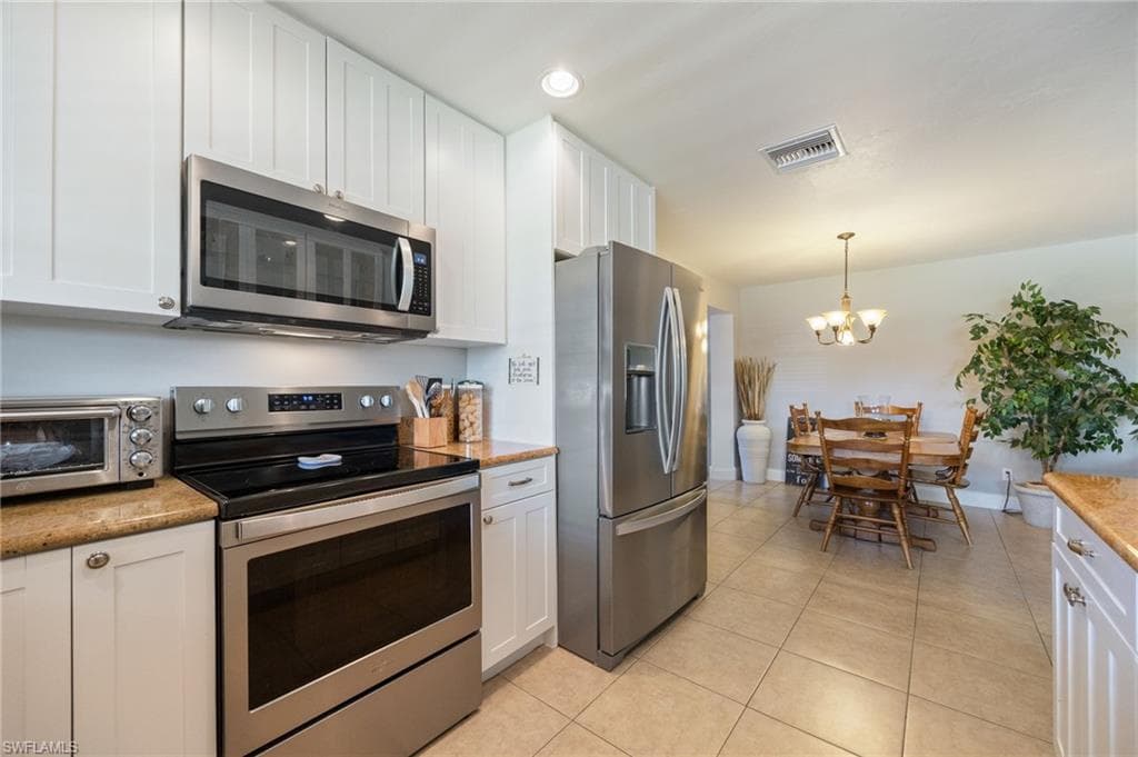 5128 York CT-8
